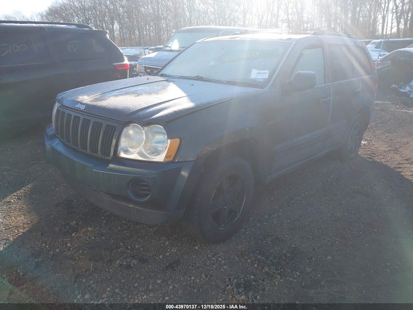 2005 Jeep Grand Cherokee Laredo