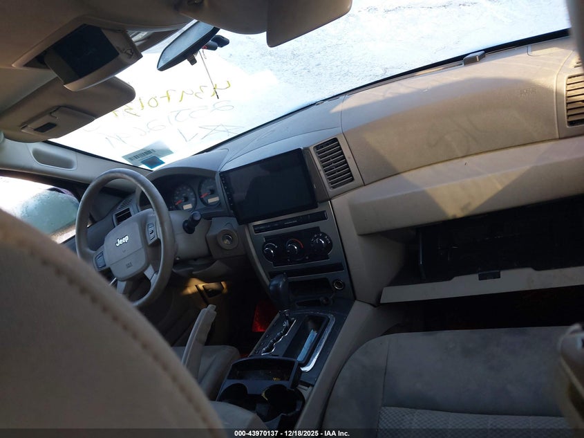 2005 Jeep Grand Cherokee Laredo