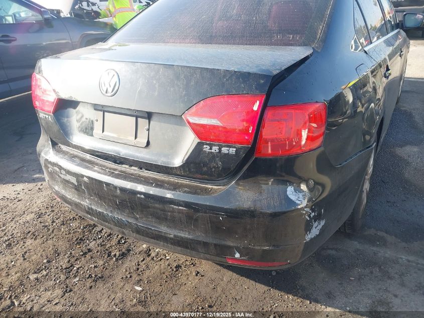 2013 Volkswagen Jetta 2.5L Se VIN: 3VWDP7AJ3DM380965 Lot: 43970177