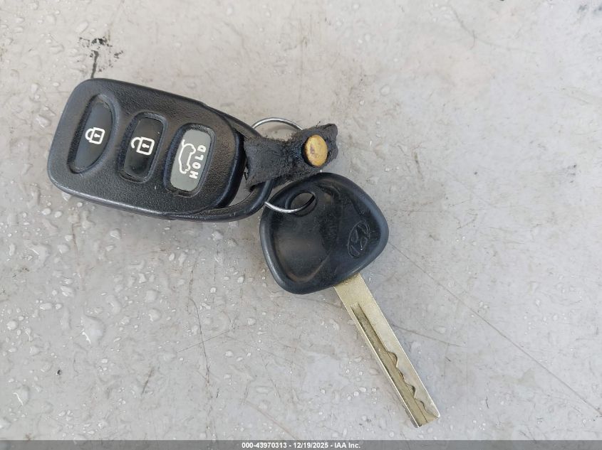 2017 Hyundai Elantra Gt VIN: KMHD35LH6HU384275 Lot: 43970313