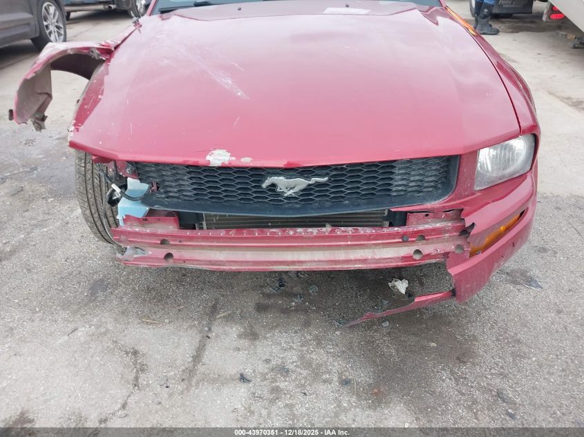 2007 Ford Mustang V6 Deluxe/V6 Premium VIN: 1ZVFT80N975270110 Lot: 43970351