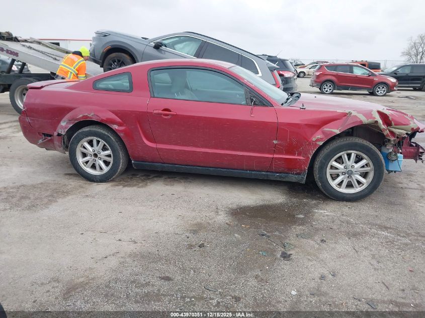 2007 Ford Mustang V6 Deluxe/V6 Premium VIN: 1ZVFT80N975270110 Lot: 43970351