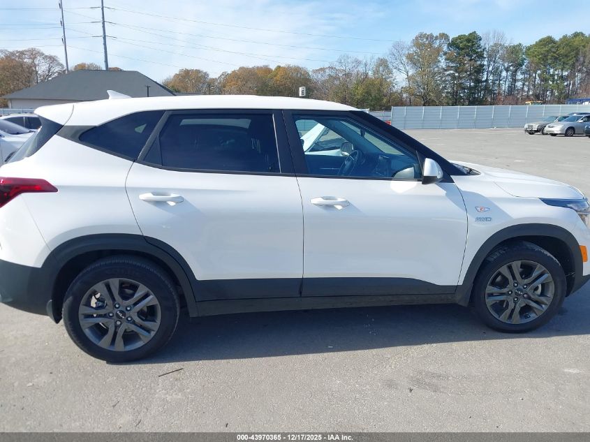 2023 Kia Seltos Lx VIN: KNDEPCAA2P7385329 Lot: 43970365