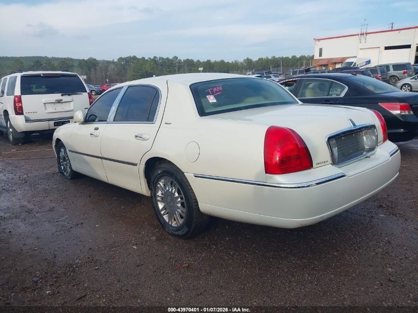 2006 Lincoln Town Car Designer Series