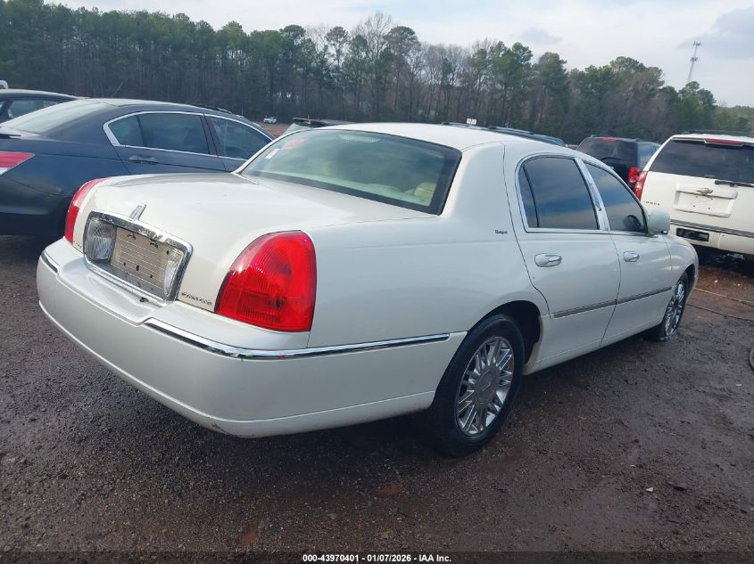 2006 Lincoln Town Car Designer Series