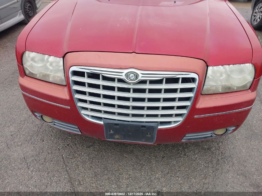 2010 Chrysler 300 Touring/Signature Series/Executive Series VIN: 2C3CA5CVXAH289890 Lot: 43970402