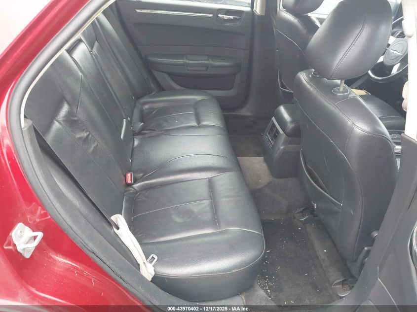 2010 Chrysler 300 Touring/Signature Series/Executive Series VIN: 2C3CA5CVXAH289890 Lot: 43970402