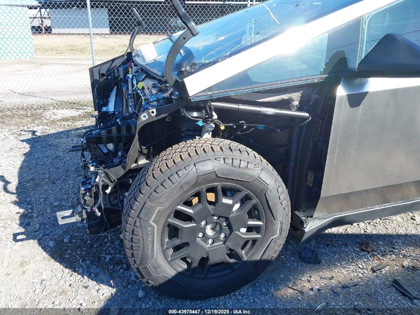 2025 Tesla Cybertruck Cyberbeast VIN: 7G2CEHEEXSA060030 Lot: 43970447