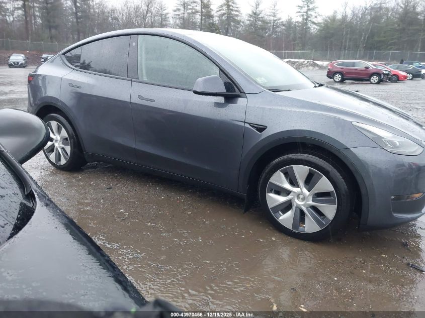 2023 Tesla Model Y Awd/Long Range Dual Motor All-Wheel Drive VIN: 7SAYGDEE4PF763258 Lot: 43970456