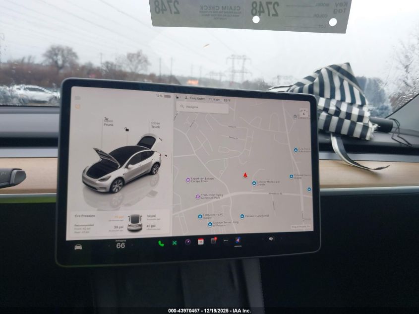 2023 Tesla Model Y Awd/Long Range Dual Motor All-Wheel Drive VIN: 7SAYGDEE7PA081830 Lot: 43970457