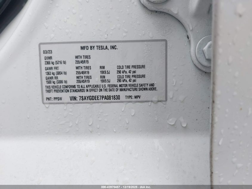 2023 Tesla Model Y Awd/Long Range Dual Motor All-Wheel Drive VIN: 7SAYGDEE7PA081830 Lot: 43970457