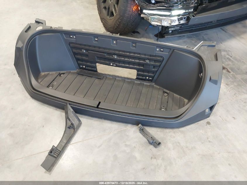 2025 Tesla Cybertruck Cyberbeast VIN: 7G2CEHEE1SA060806 Lot: 43970473