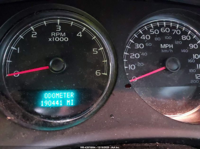 2008 GMC Yukon Xl 1500 Denali VIN: 1GKFK668X8J237349 Lot: 43970584