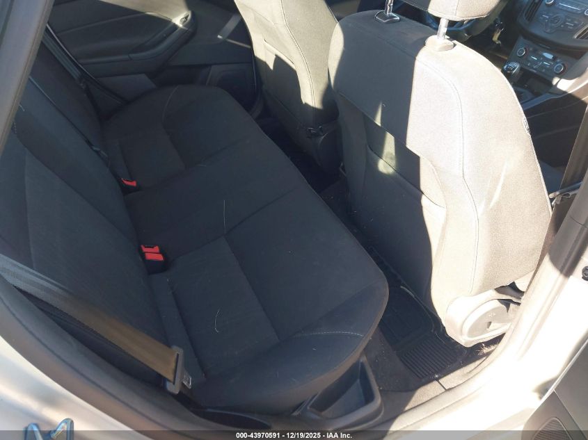 2017 Ford Focus Se VIN: 1FADP3FE2HL282899 Lot: 43970591