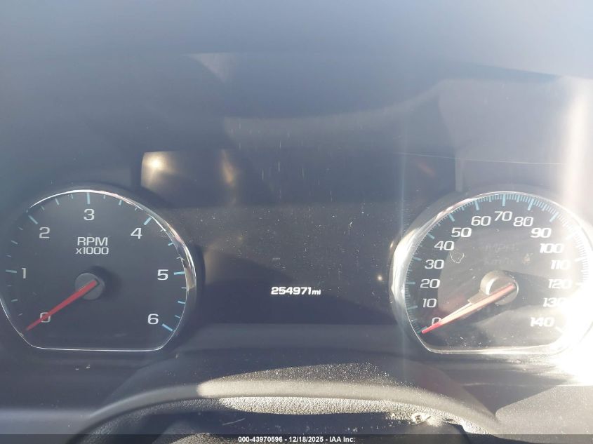 2017 GMC Yukon Xl Denali VIN: 1GKS2HKJ2HR244512 Lot: 43970596