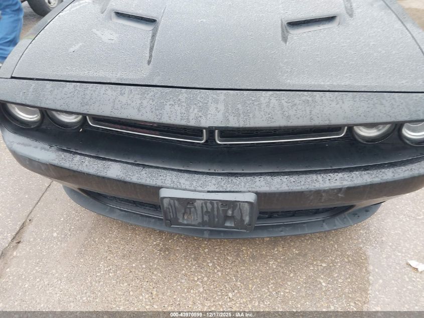 2017 Dodge Challenger Sxt VIN: 2C3CDZAGXHH569001 Lot: 43970599