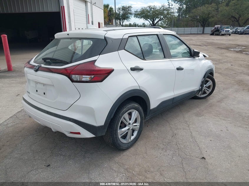 2022 Nissan Kicks S Xtronic Cvt