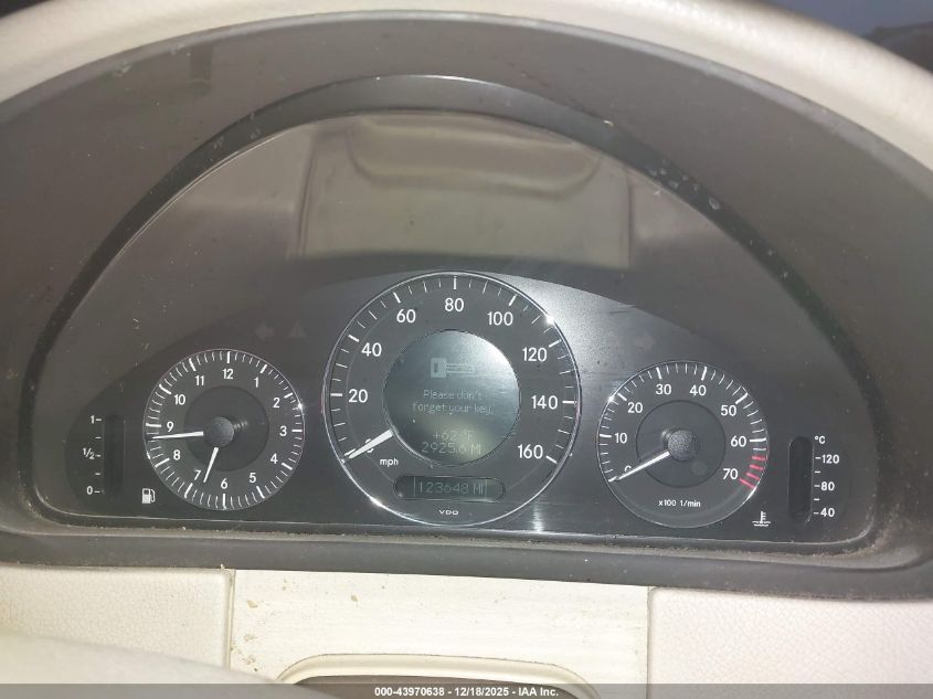 2009 Mercedes-Benz Clk 550 VIN: WDBTK72F69T104262 Lot: 43970638