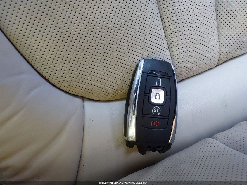 2017 Lincoln Mkc Reserve VIN: 5LMCJ3D97HUL11166 Lot: 43970642