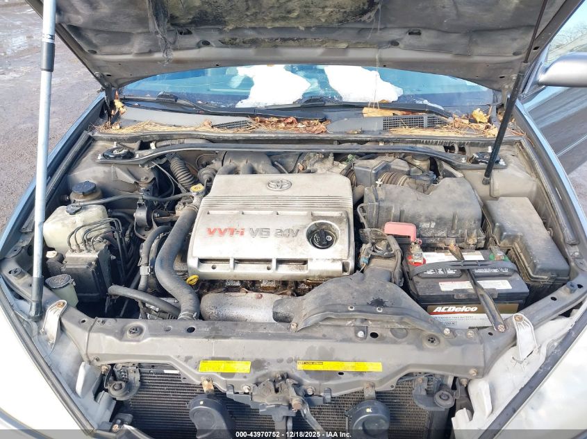 2003 Toyota Camry Xle V6 VIN: 4T1BF30K03U556019 Lot: 43970752