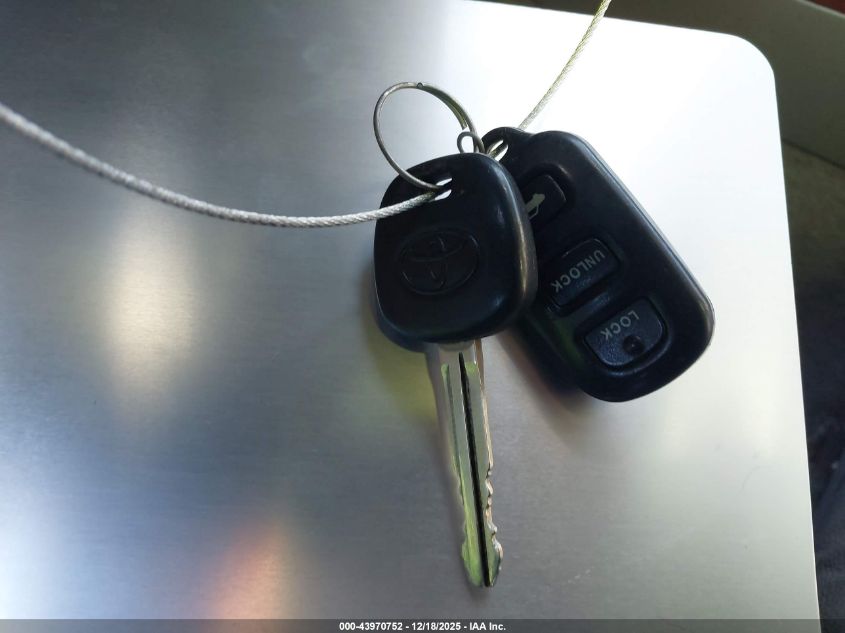 2003 Toyota Camry Xle V6 VIN: 4T1BF30K03U556019 Lot: 43970752