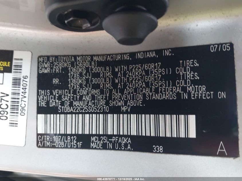 2005 Toyota Sienna Xle Limited VIN: 5TDBA22C25S052310 Lot: 43970771