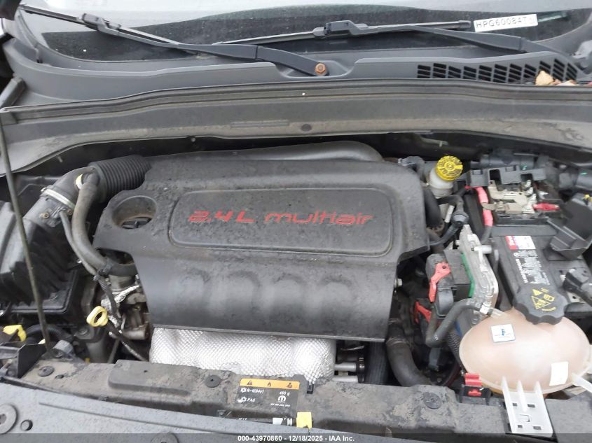 2017 Jeep Renegade Altitude Fwd VIN: ZACCJABB3HPG60084 Lot: 43970860