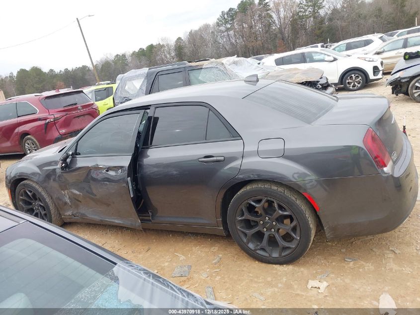 2019 Chrysler 300 Touring VIN: 2C3CCAAG4KH746122 Lot: 43970918