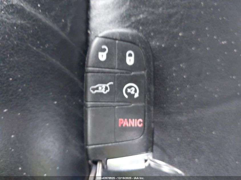 2015 Jeep Grand Cherokee Limited VIN: 1C4RJFBG0FC922356 Lot: 43970925