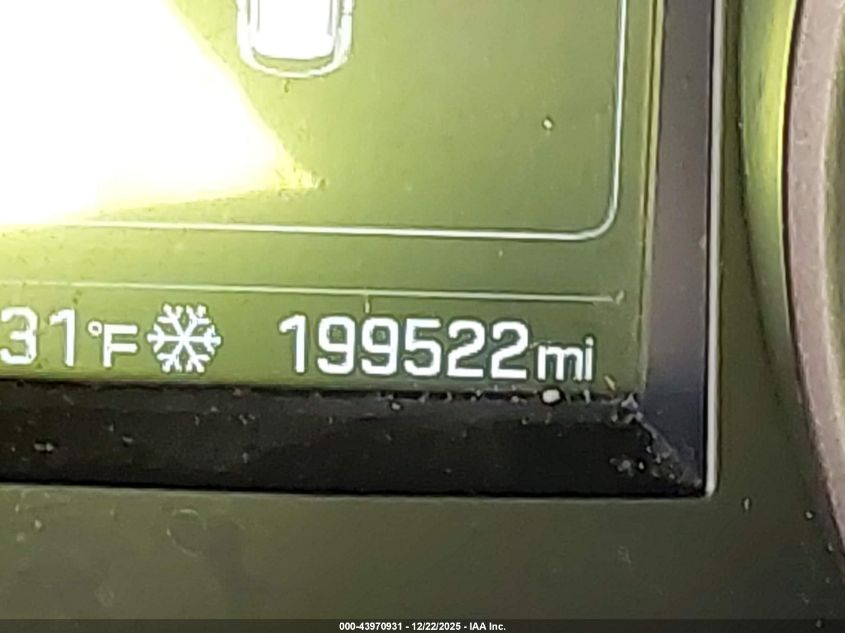 2017 Hyundai Santa Fe Se VIN: KM8SMDHF5HU199592 Lot: 43970931