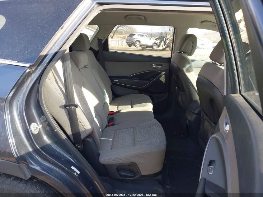 2017 Hyundai Santa Fe Se VIN: KM8SMDHF5HU199592 Lot: 43970931