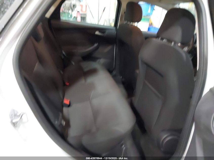 2015 Ford Focus Se VIN: 1FADP3F24FL230113 Lot: 43970944