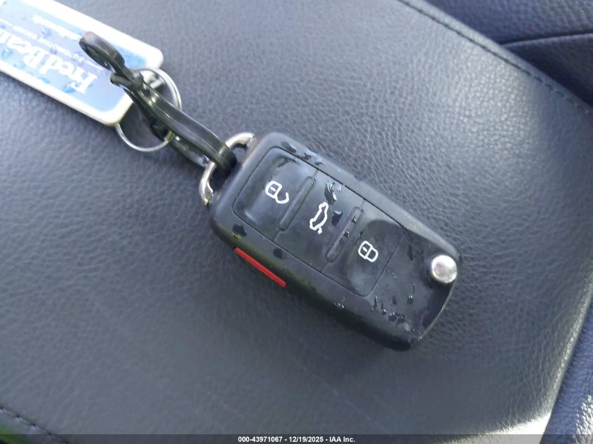 2017 Volkswagen Tiguan 2.0T Wolfsburg Edition VIN: WVGSV7AX8HK014240 Lot: 43971067