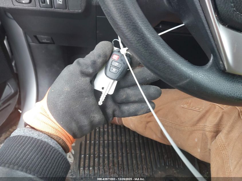 2017 Toyota Rav4 Le VIN: 2T3BFREV2HW567947 Lot: 43971083