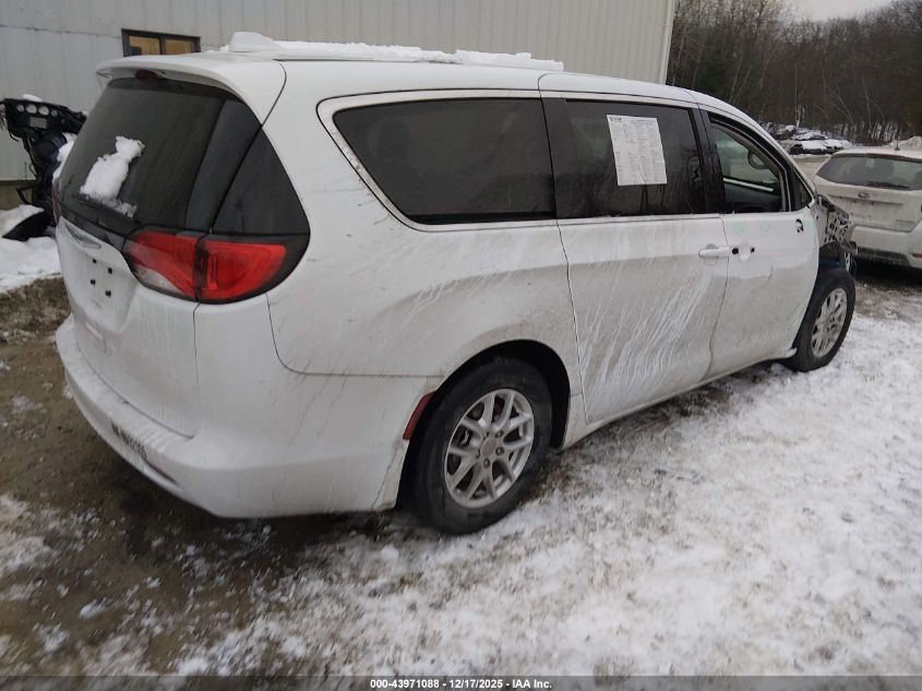 2020 Chrysler Voyager Lx