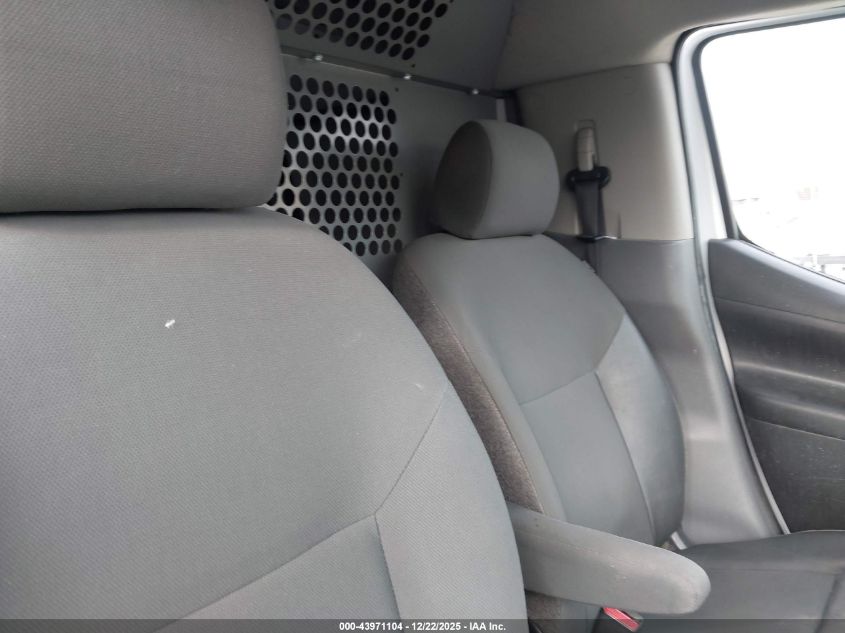 2017 Nissan Nv200 Sv VIN: 3N6CM0KN5HK697502 Lot: 43971104