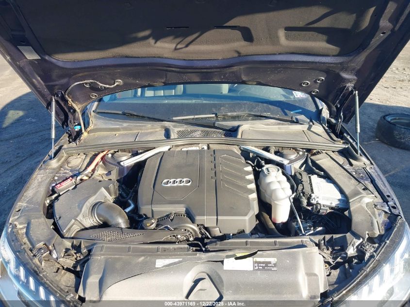 2022 Audi A4 Premium Plus 40 Tfsi Quattro S Tronic VIN: WAUBBAF43NN010015 Lot: 43971169