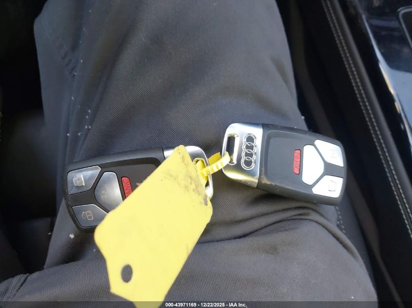 2022 Audi A4 Premium Plus 40 Tfsi Quattro S Tronic VIN: WAUBBAF43NN010015 Lot: 43971169