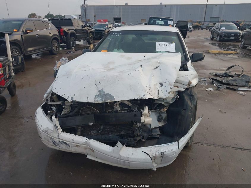 2000 Toyota Camry Le V6 VIN: 4T1BF22K5YU948203 Lot: 43971177