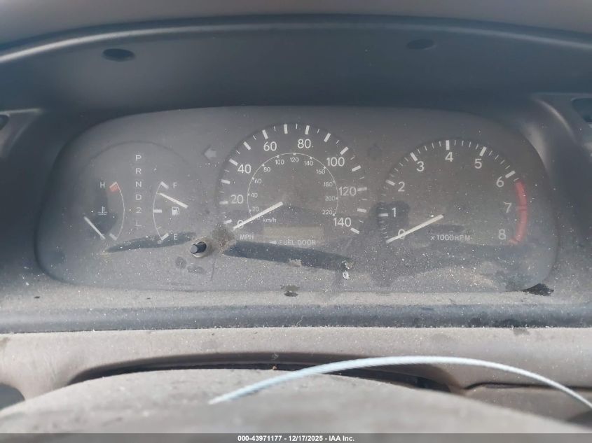 2000 Toyota Camry Le V6 VIN: 4T1BF22K5YU948203 Lot: 43971177