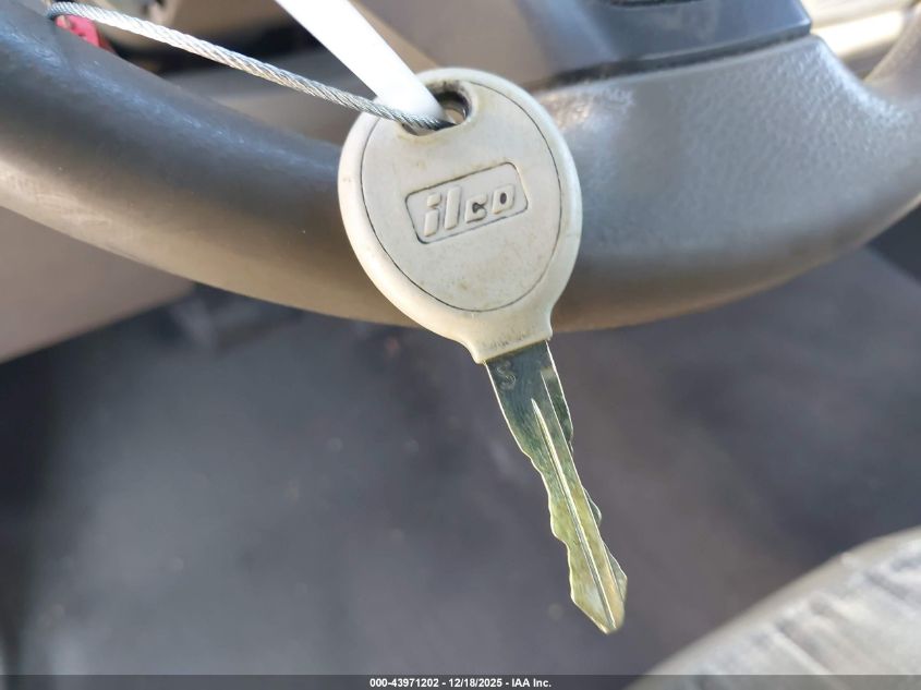 2008 Dodge Ram 1500 St/Sxt VIN: 1D7HA16K18J157031 Lot: 43971202