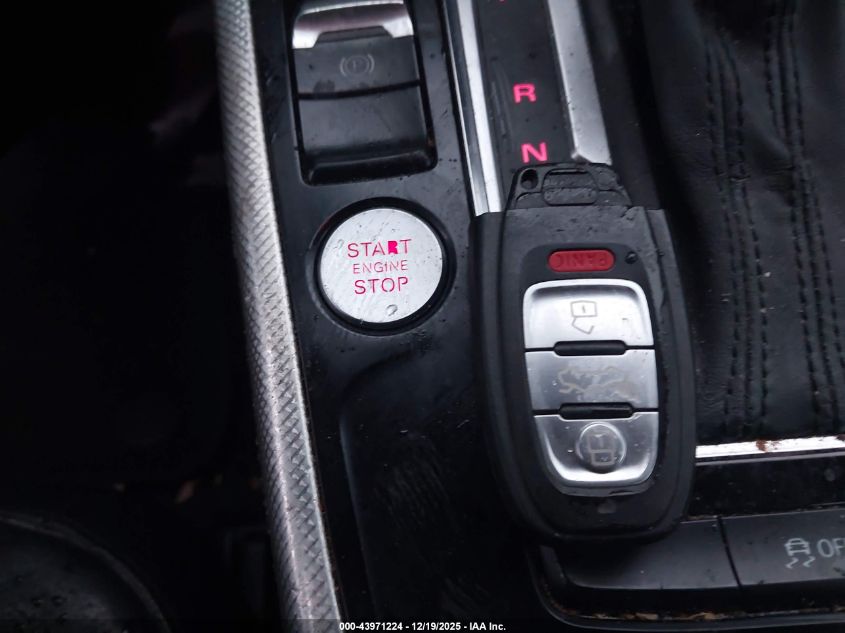 2016 Audi A4 2.0T Premium VIN: WAUBFAFL8GN011076 Lot: 43971224