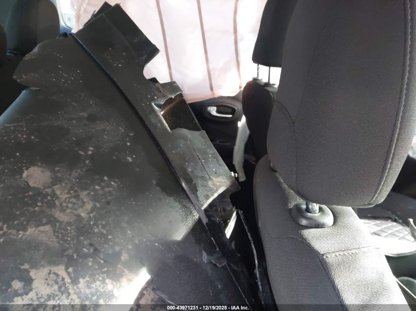 2015 Jeep Renegade Latitude VIN: ZACCJBBT6FPC09369 Lot: 43971231