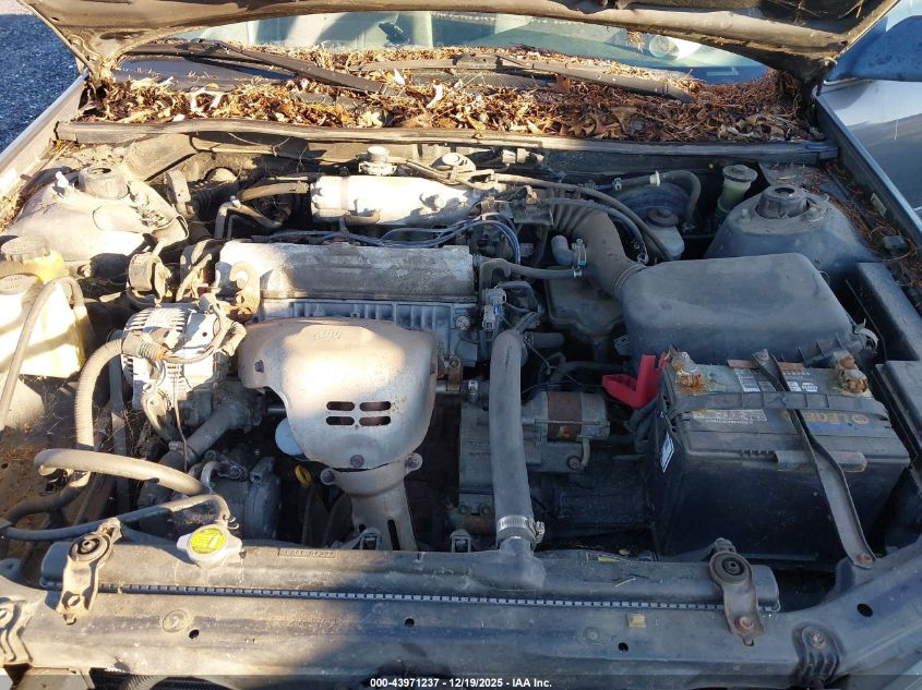 1998 Toyota Camry Ce VIN: 4T1BG22K9WU206686 Lot: 43971237