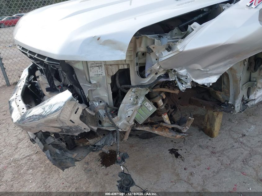 2020 Chevrolet Silverado 1500 4Wd Short Bed Lt VIN: 3GCUYDETXLG286606 Lot: 43971281