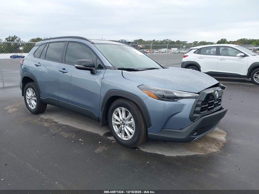 2026 TOYOTA COROLLA CROSS LE