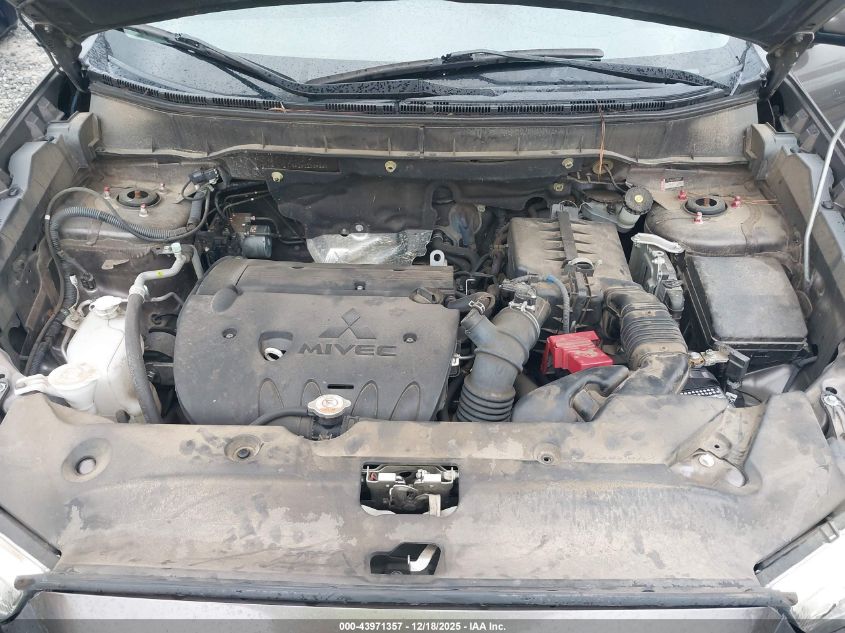 2018 Mitsubishi Outlander Sport 2.0 Es VIN: JA4AP3AU3JZ009561 Lot: 43971357