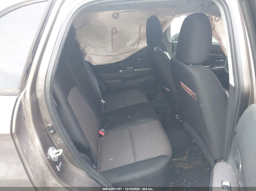 2018 Mitsubishi Outlander Sport 2.0 Es VIN: JA4AP3AU3JZ009561 Lot: 43971357