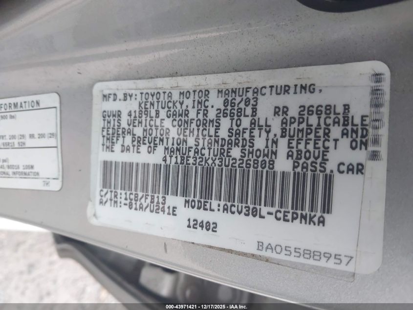 2003 Toyota Camry Le VIN: 4T1BE32KX3U226808 Lot: 43971421