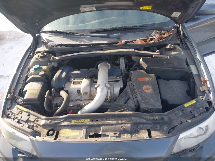 2004 Volvo V70 R VIN: YV1SJ52Y742364782 Lot: 43971440